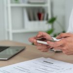 Come scannerizzare un documento col cellulare in pochi e facili passaggi
