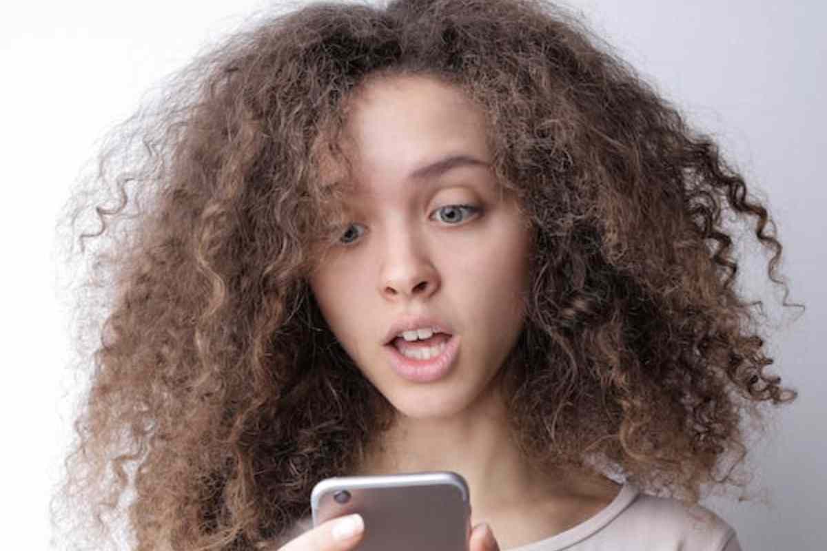 WhatsApp: a cosa serve modificare entro 15 minuti un messaggio