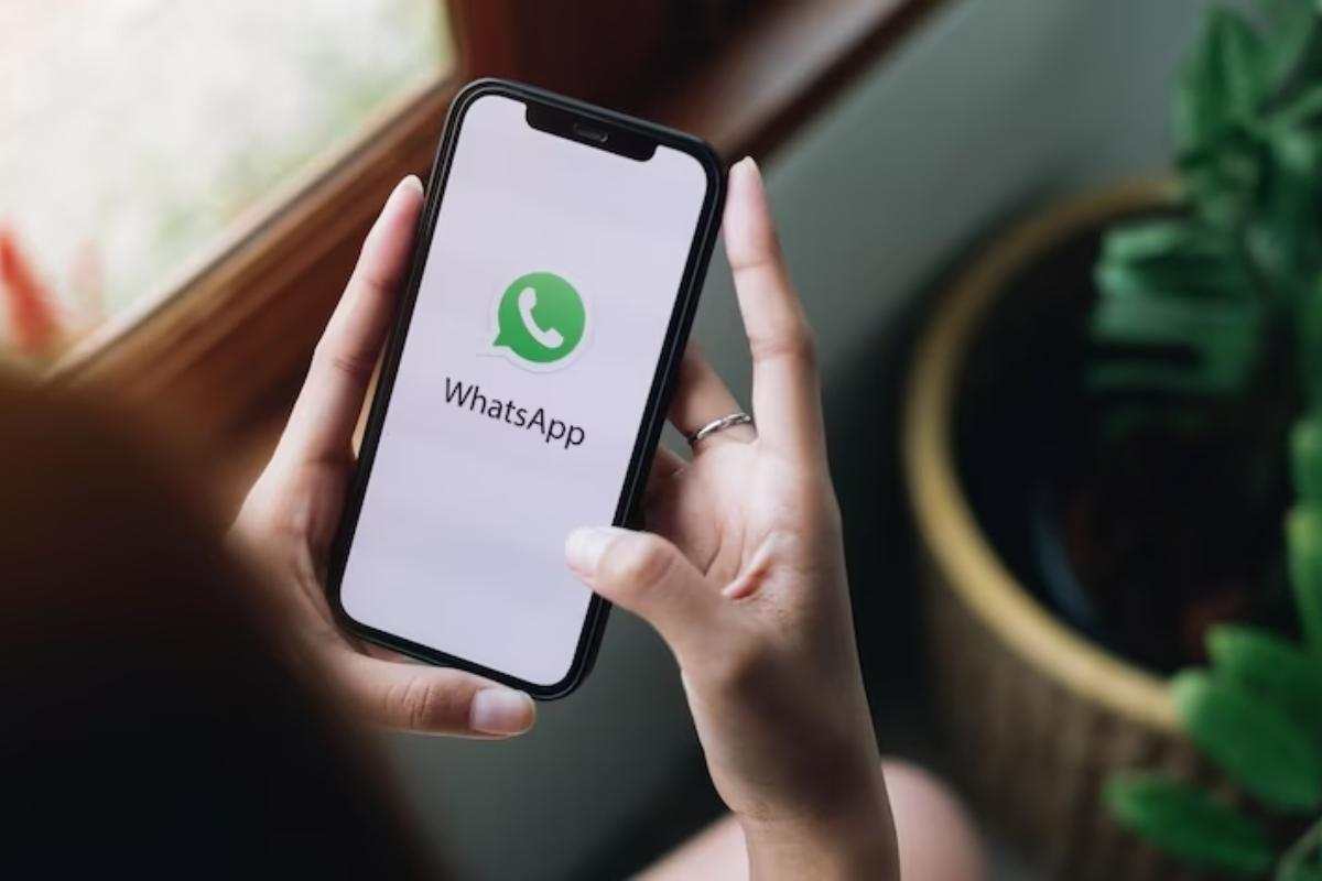 WhatsApp, spunta un inedito indicatore