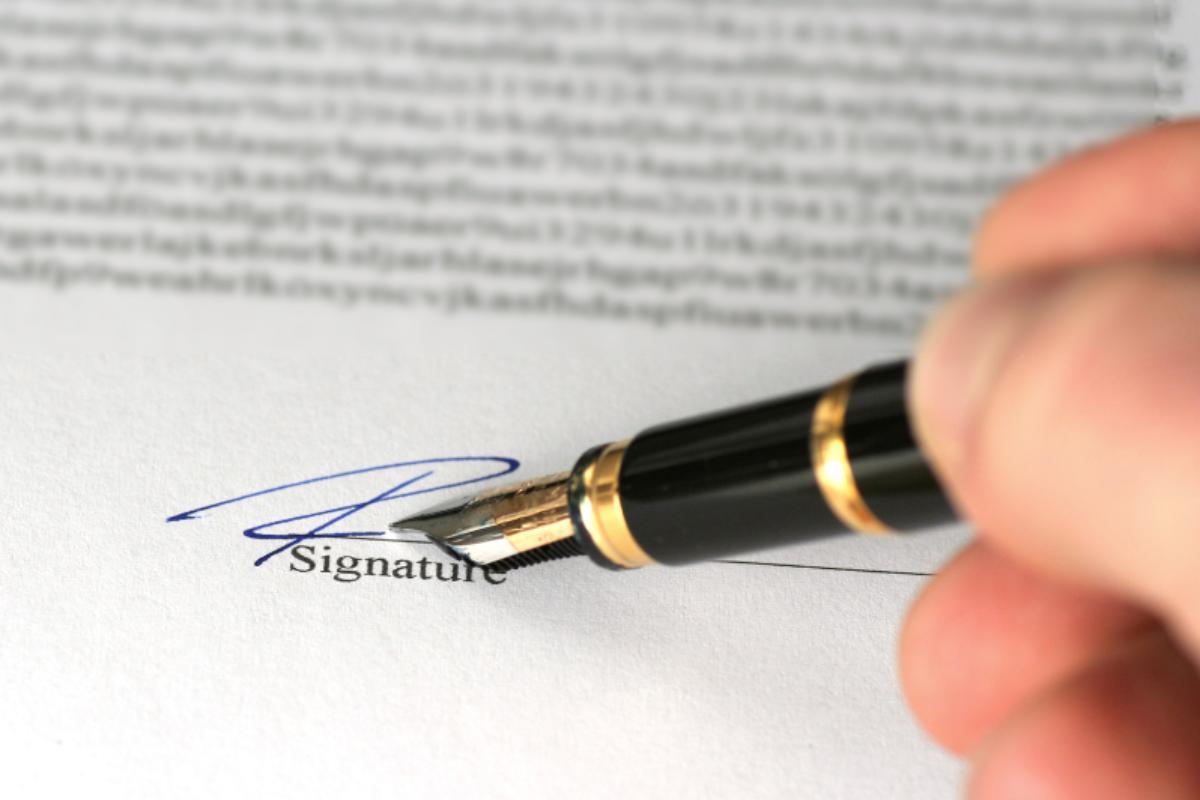 la firma elettronica e la firma digitale sono due cose diverse