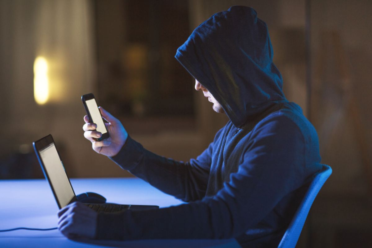 gli hacker possono bloccare un utente fuori dal suo iphone