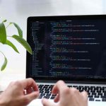 Questo comodo robot vi insegnerà tutti i segreti per poter programmare