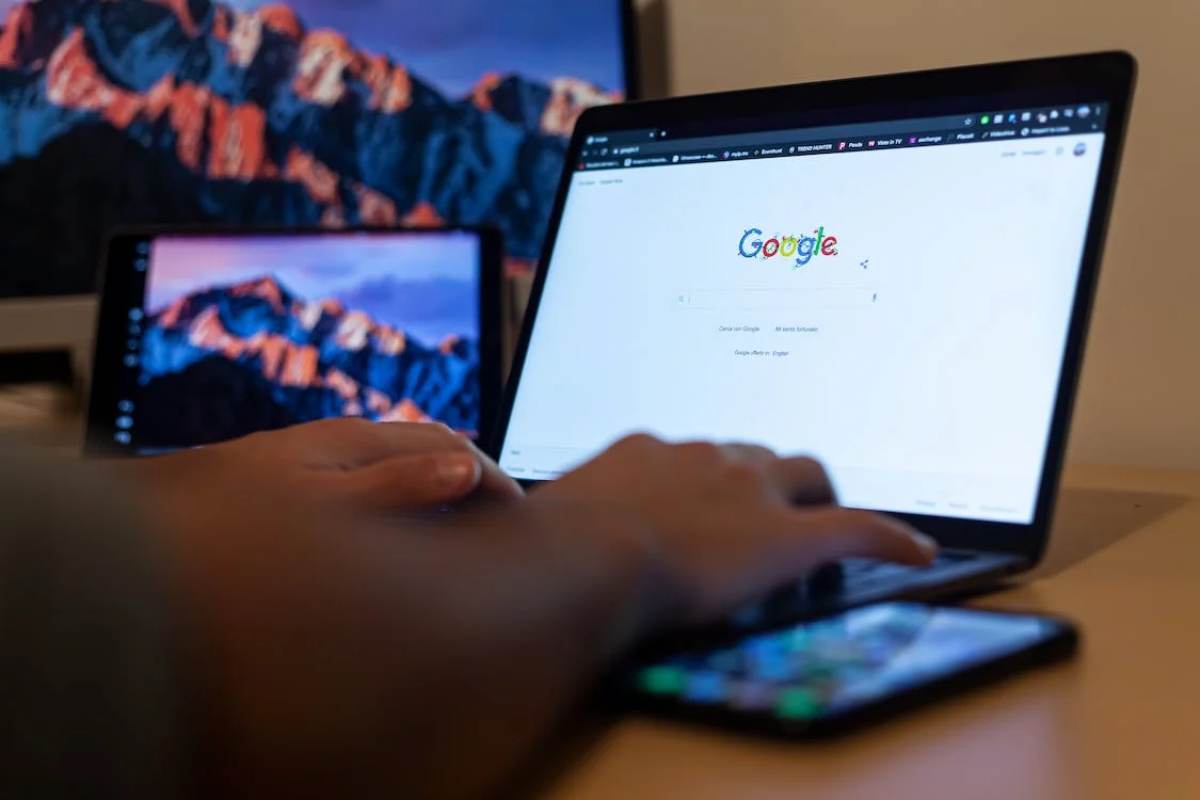 Google, col nuovo aggiornamento password al sicuro