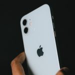Seguendo questa guida, potrete pulire subito il microfono dell'iPhone