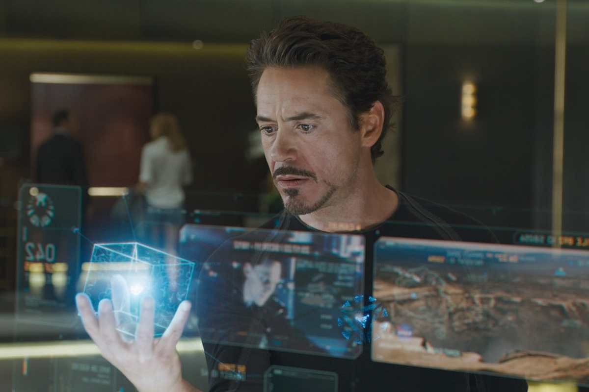 lavorare come tony stark? Con questo visore e una app puoi avere tutto a portata di mano