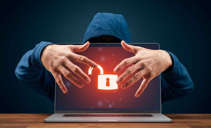 Email tentativo phishing
