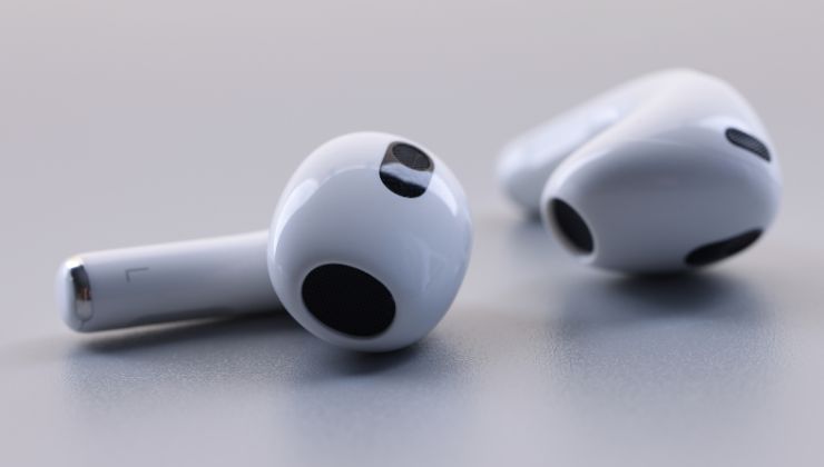 Fate così per smascherare ogni segreto indossando gli AirPods 