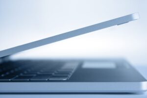 Il tuo computer è sempre acceso e non lo sai: spegnilo del tutto ...